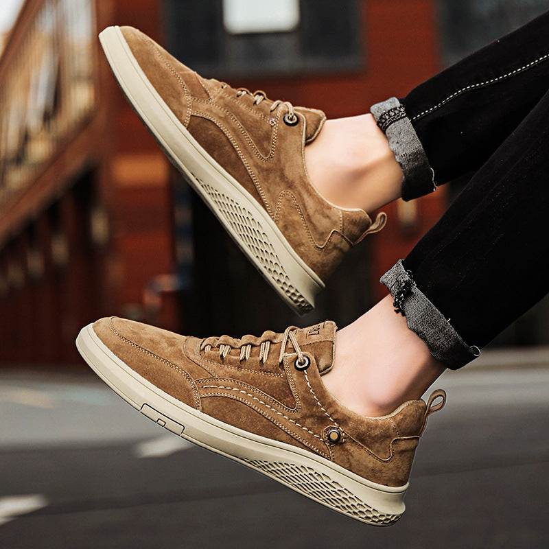 Men’s casual sneakers with classic low-top design